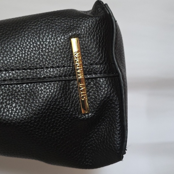 Steve Madden Black Tote Bag - Picture 4 of 12